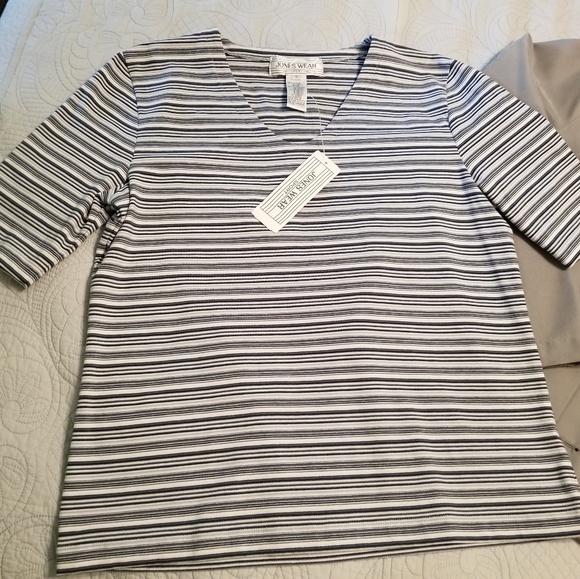 NWT Jones Wear Sport Lg top w/size 14 jacket-2pcs - Picture 3 of 5